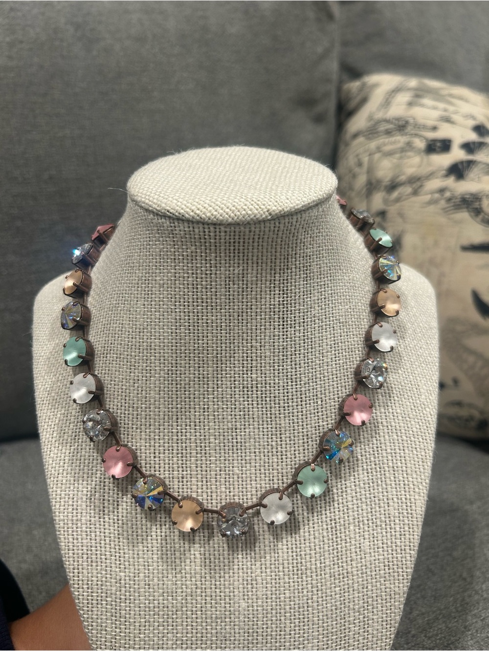 Authentic Vintage Sabika Spring 2012 (S12) Multi-Color Pastel choker necklace